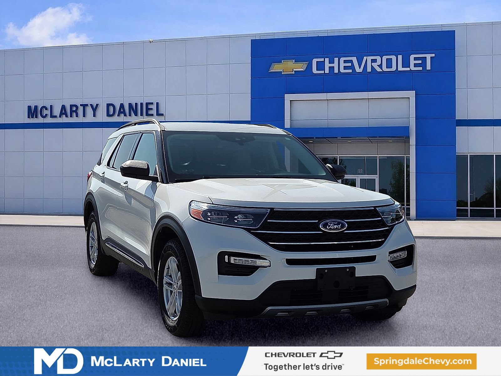 Used 2022 Ford Explorer XLT w/ Equipment Group 202A AWD/4WD image 1
