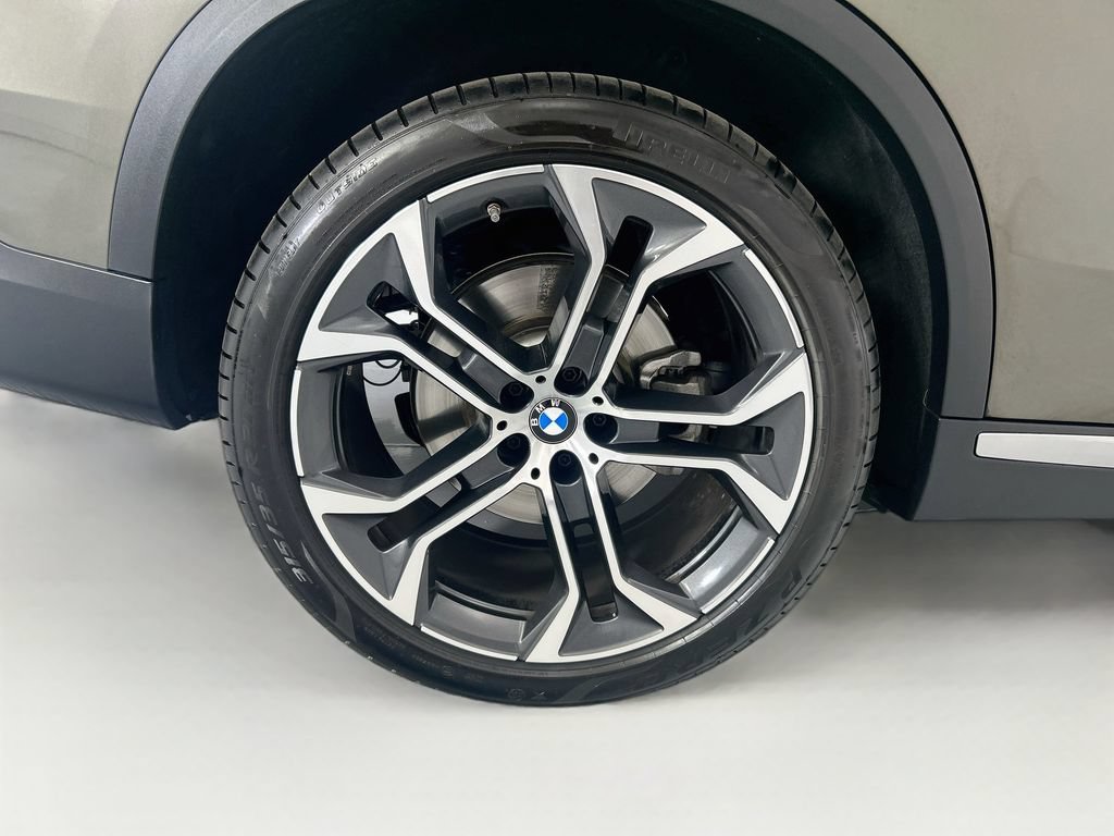Certified 2026 BMW X5 sDrive40i RWD image 32