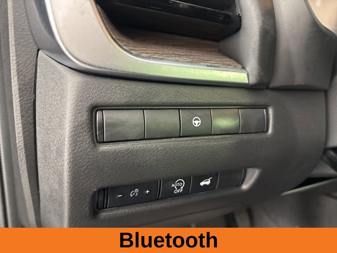 Used 2025 Nissan Rogue Platinum image 11