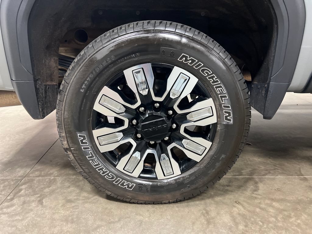 Certified 2025 GMC Sierra 2500 Denali w/ Denali Reserve Package AWD/4WD image 10