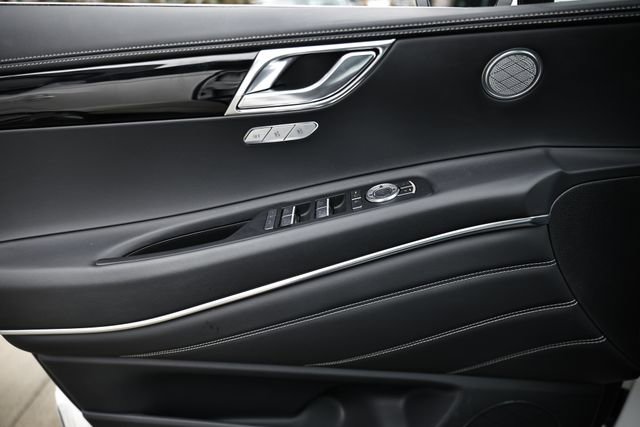 Certified 2025 Genesis GV80 2.5T Standard image 14