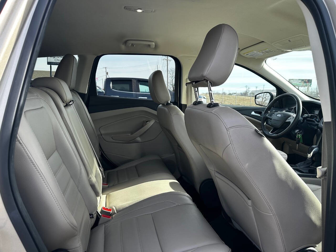 Used 2018 Ford Escape SEL image 11