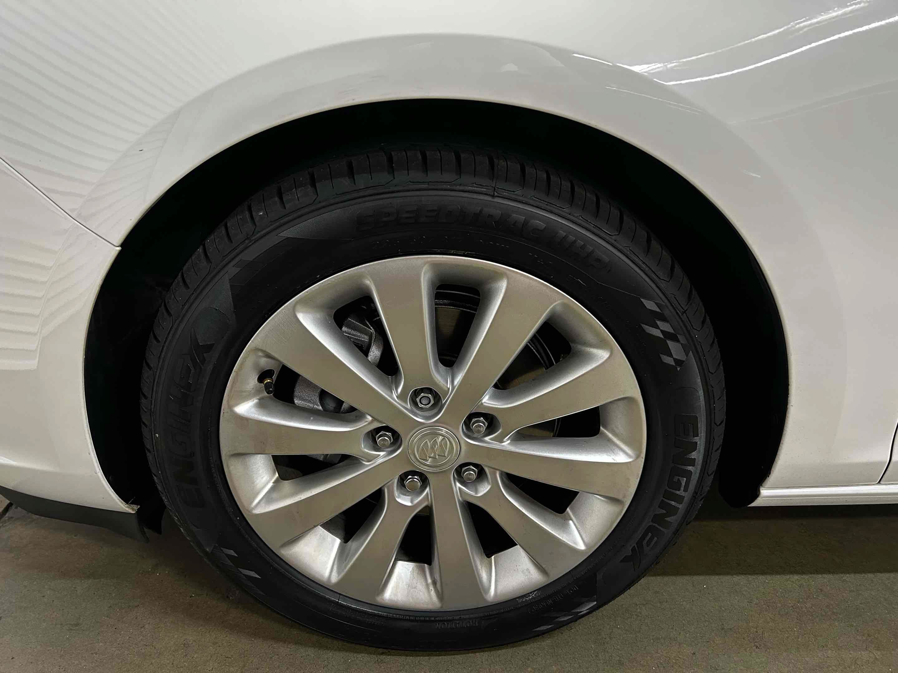 Used 2015 Buick Verano FWD image 60