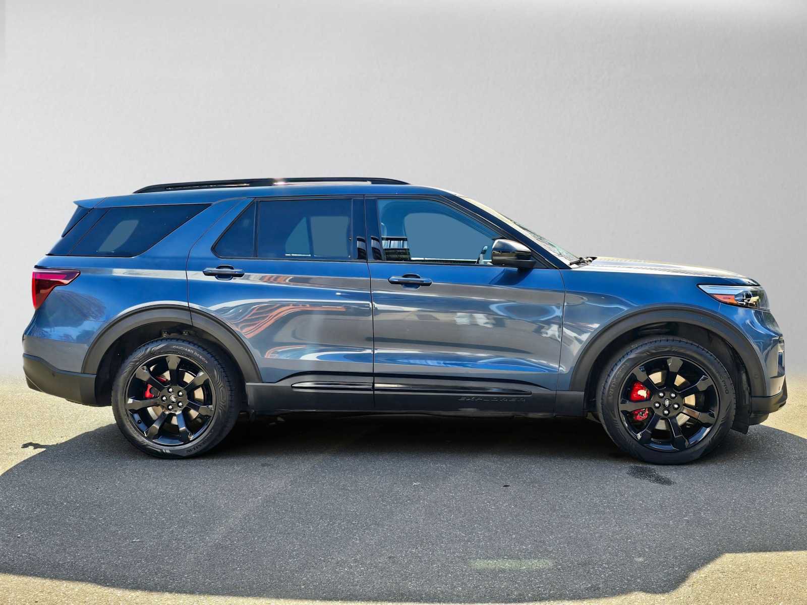 Used 2020 Ford Explorer ST w/ ST Street Pack AWD/4WD image 2