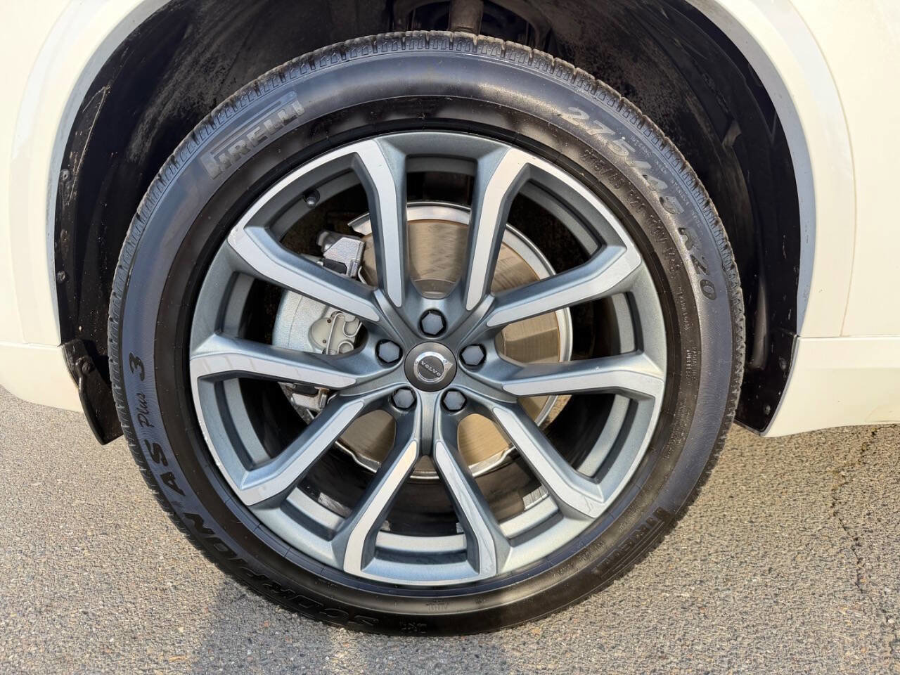 Used 2018 Volvo XC90 T6 Momentum w/ Convenience Package AWD/4WD image 14
