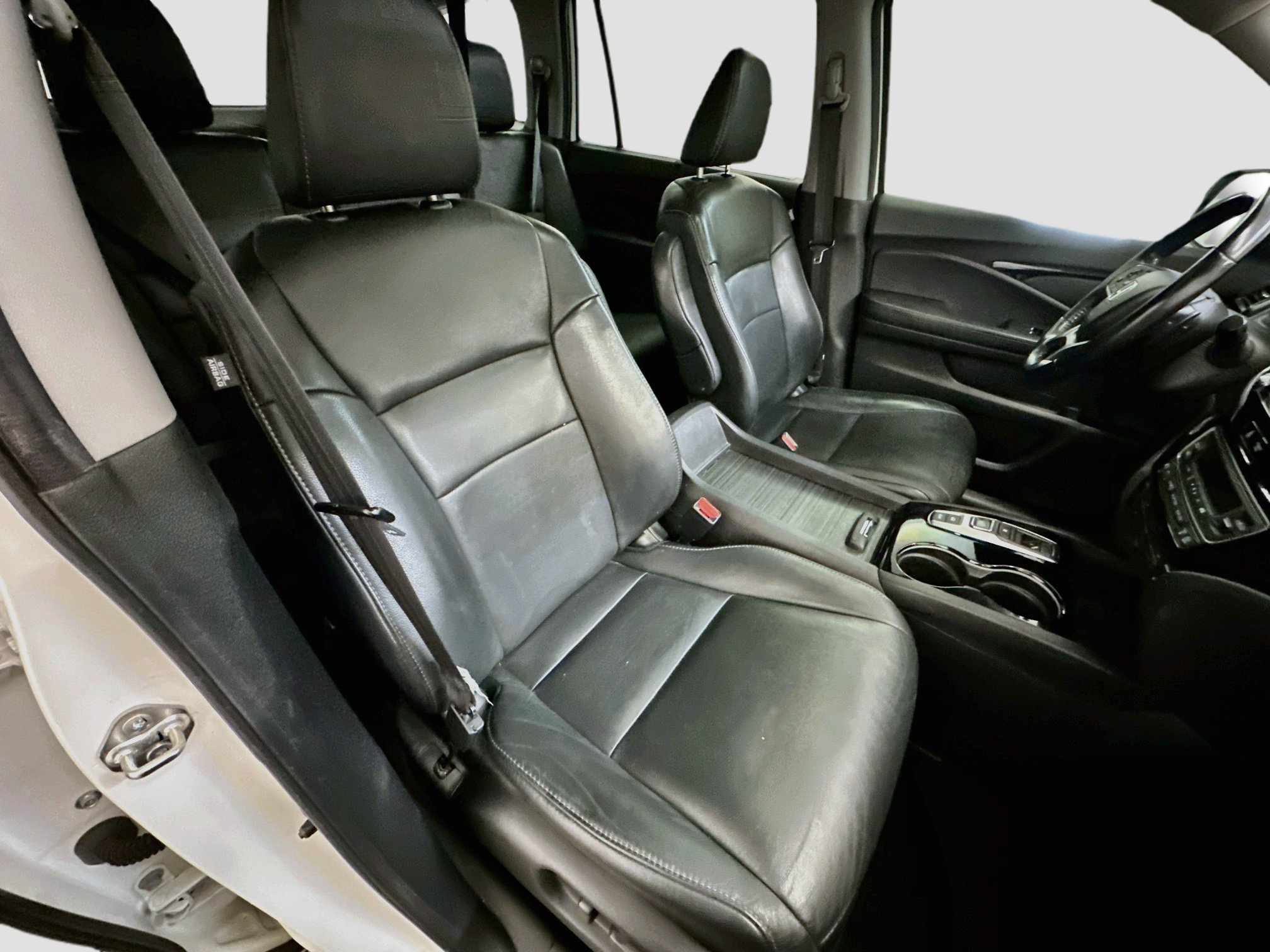 Used 2019 Honda Pilot Touring image 34