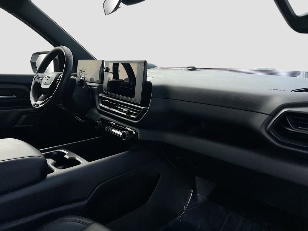 Used 2024 Chevrolet Silverado EV W/T image 28