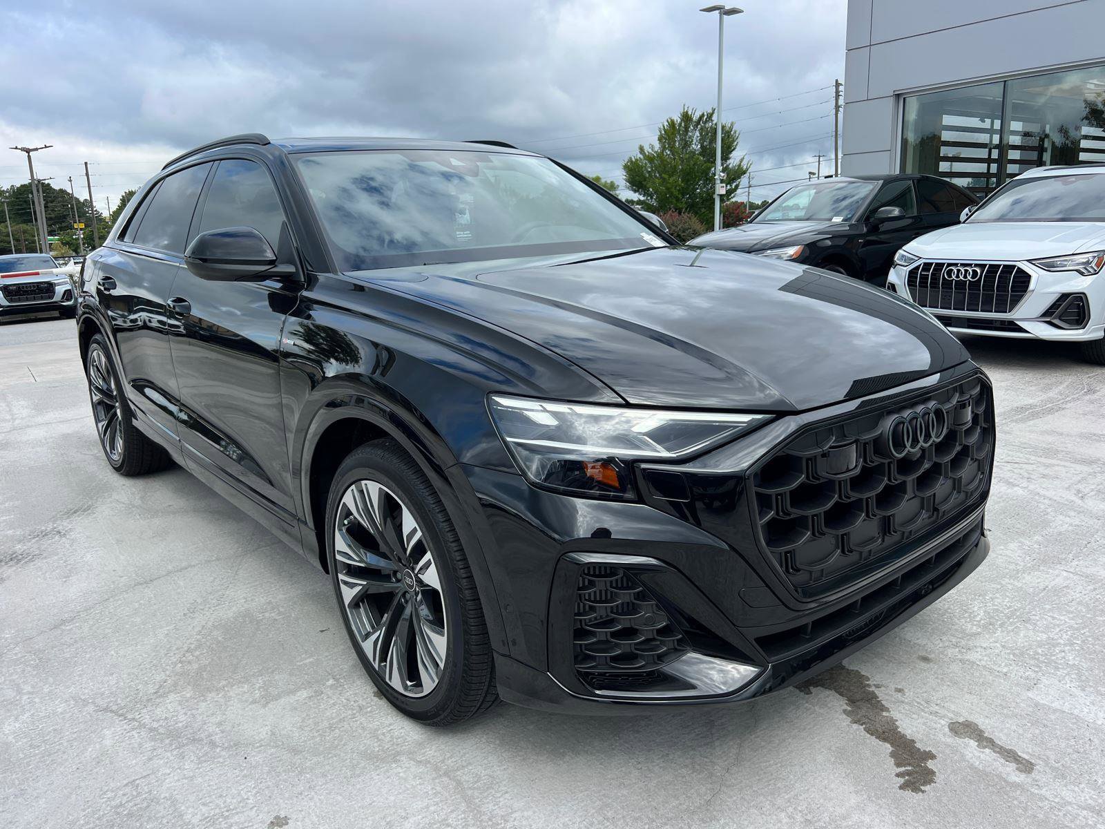 New 2025 Audi Q8 Premium Plus image 3