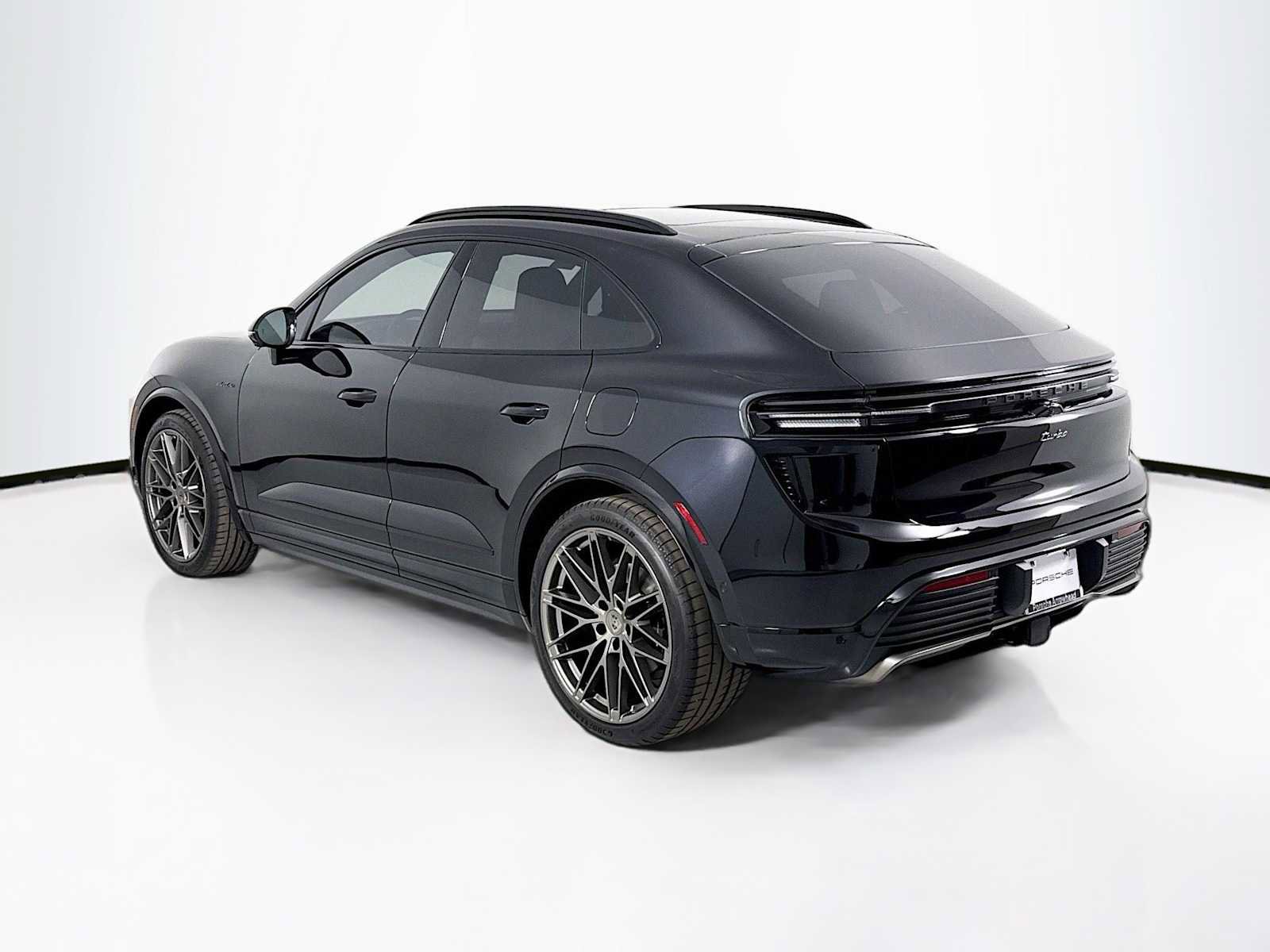 New 2025 Porsche Macan Turbo Electric image 3