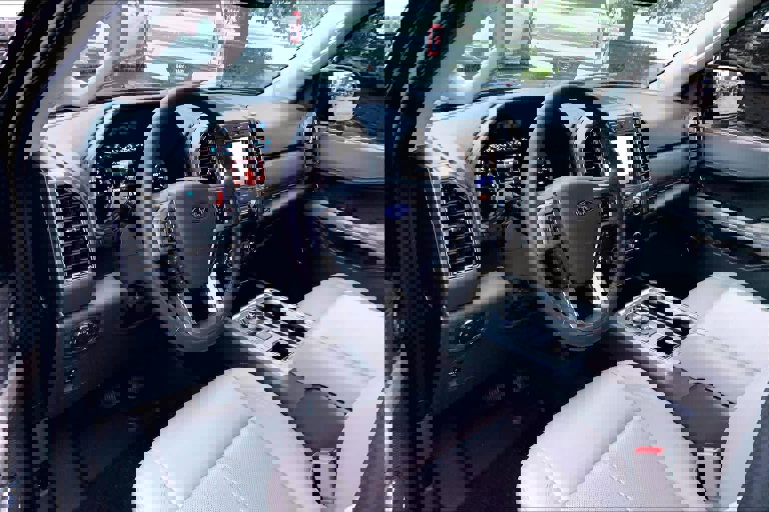 Certified 2021 Ford Expedition XLT image 15