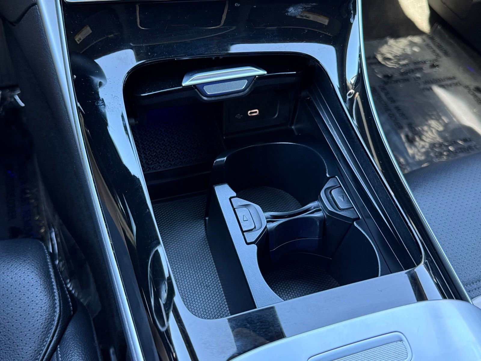 Used 2024 Mercedes-Benz C 300 Sedan image 27