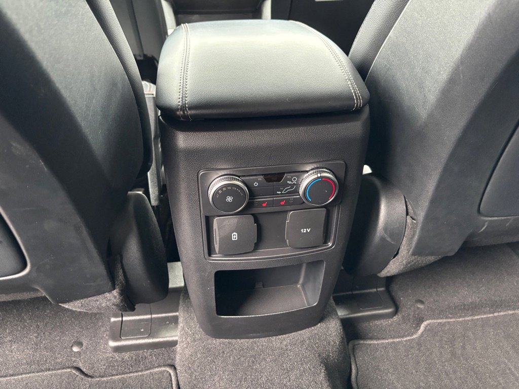 Used 2020 Ford Explorer XLT w/ Equipment Group 202A image 20