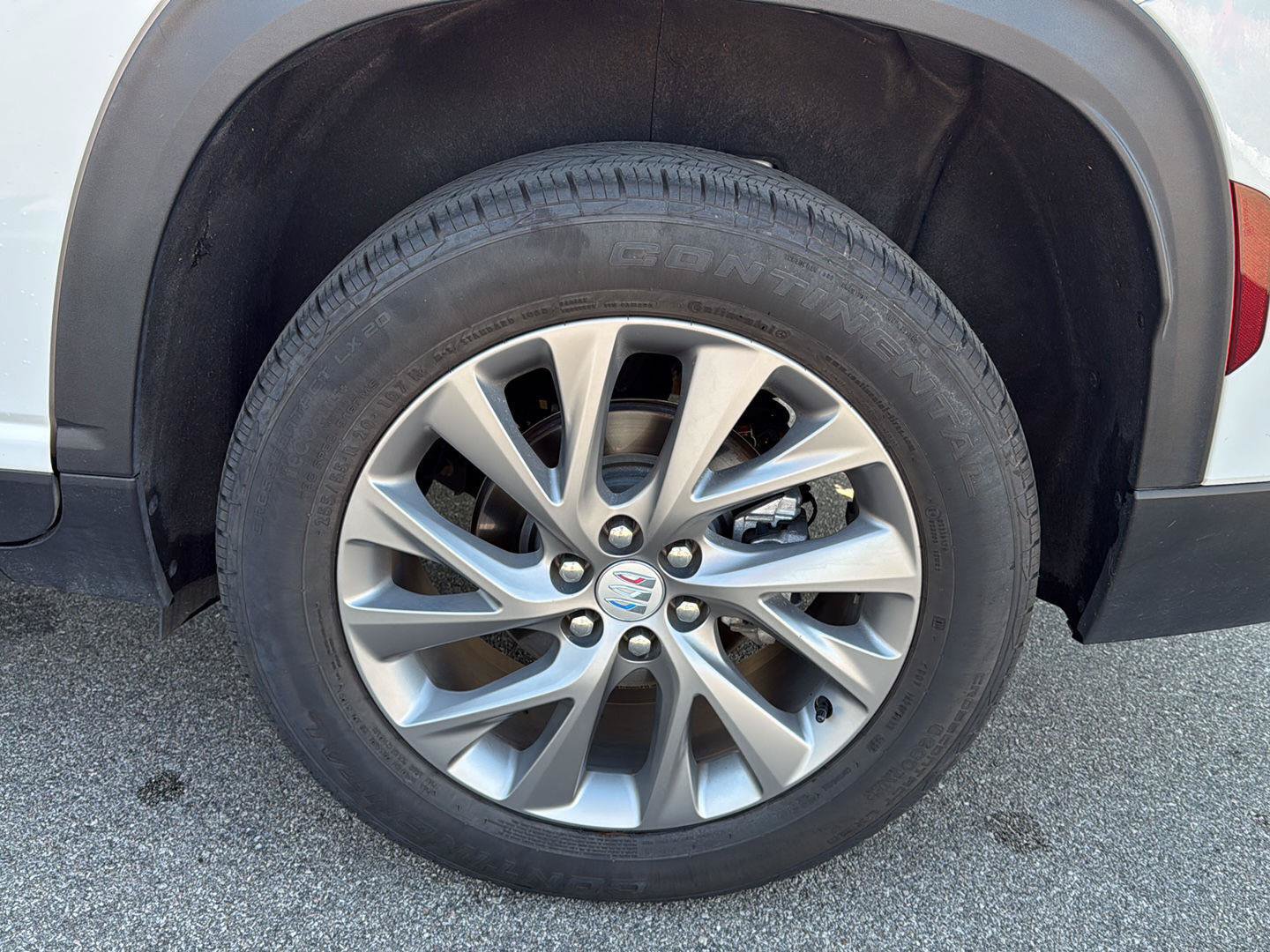 Used 2026 Buick Enclave Preferred AWD/4WD image 17
