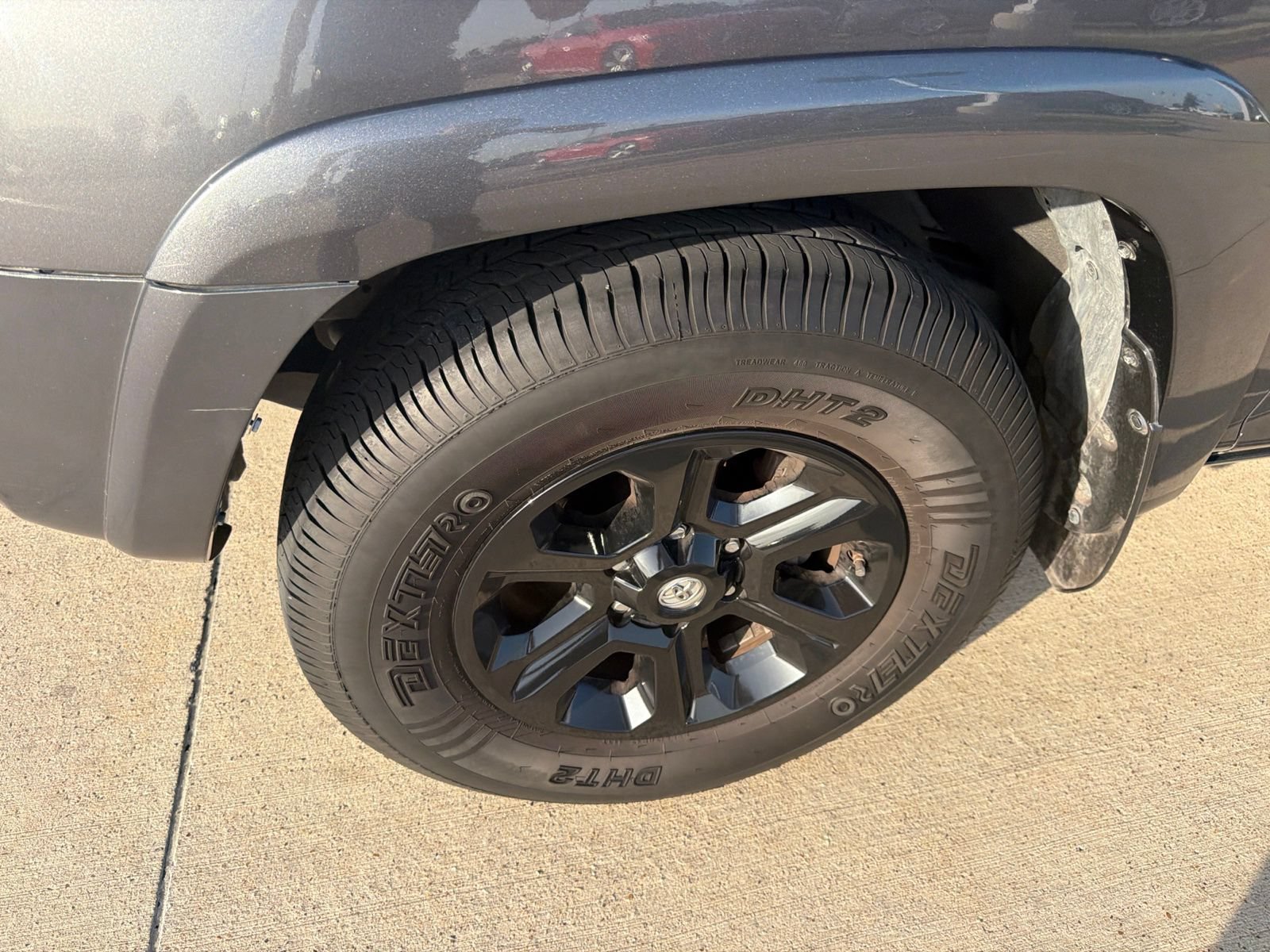 Used 2017 Toyota 4Runner SR5 RWD image 4
