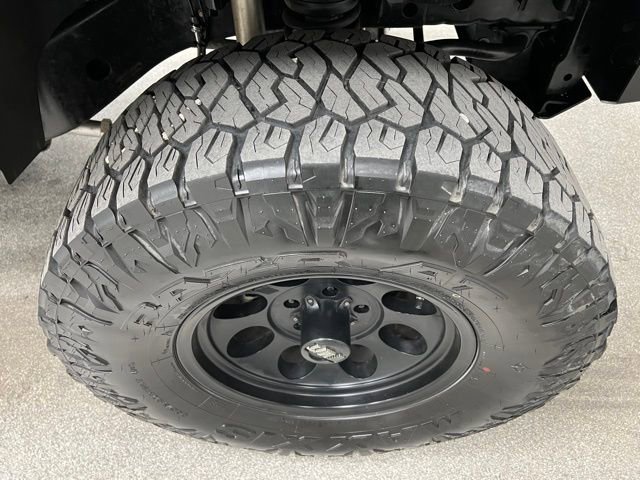 Used 2015 Jeep Wrangler Unlimited Sport w/ Quick Order Package 24S AWD/4WD image 17