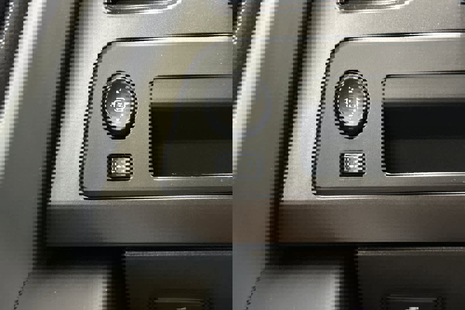 Used 2018 Chevrolet Corvette Stingray Coupe w/ 1LT image 26