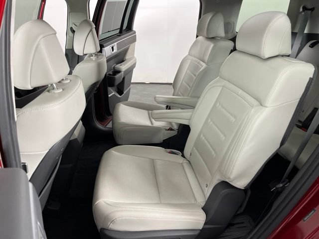 Used 2024 Hyundai Santa Fe Calligraphy FWD image 43