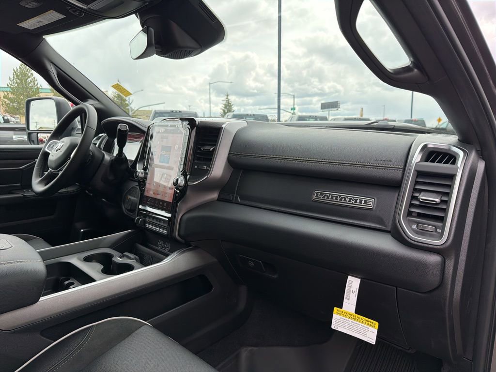 New 2026 RAM 3500 Laramie AWD/4WD image 44