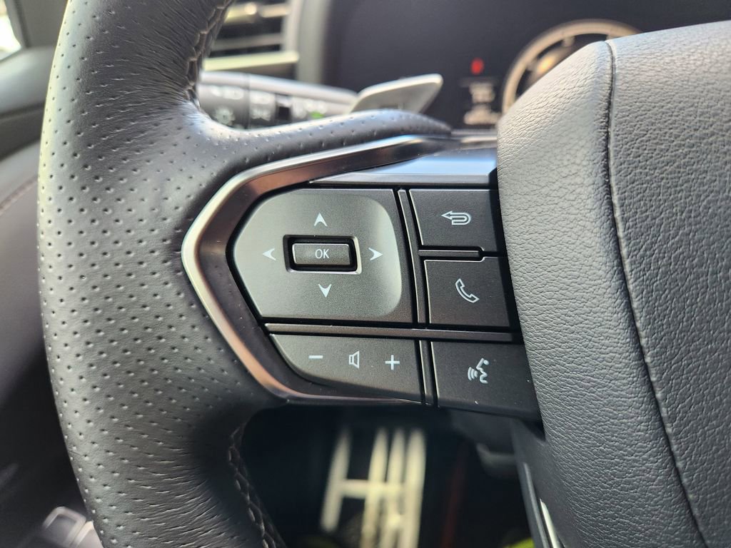 Used 2022 Lexus LX 600 F Sport w/ Accessory Package (Z1) image 30