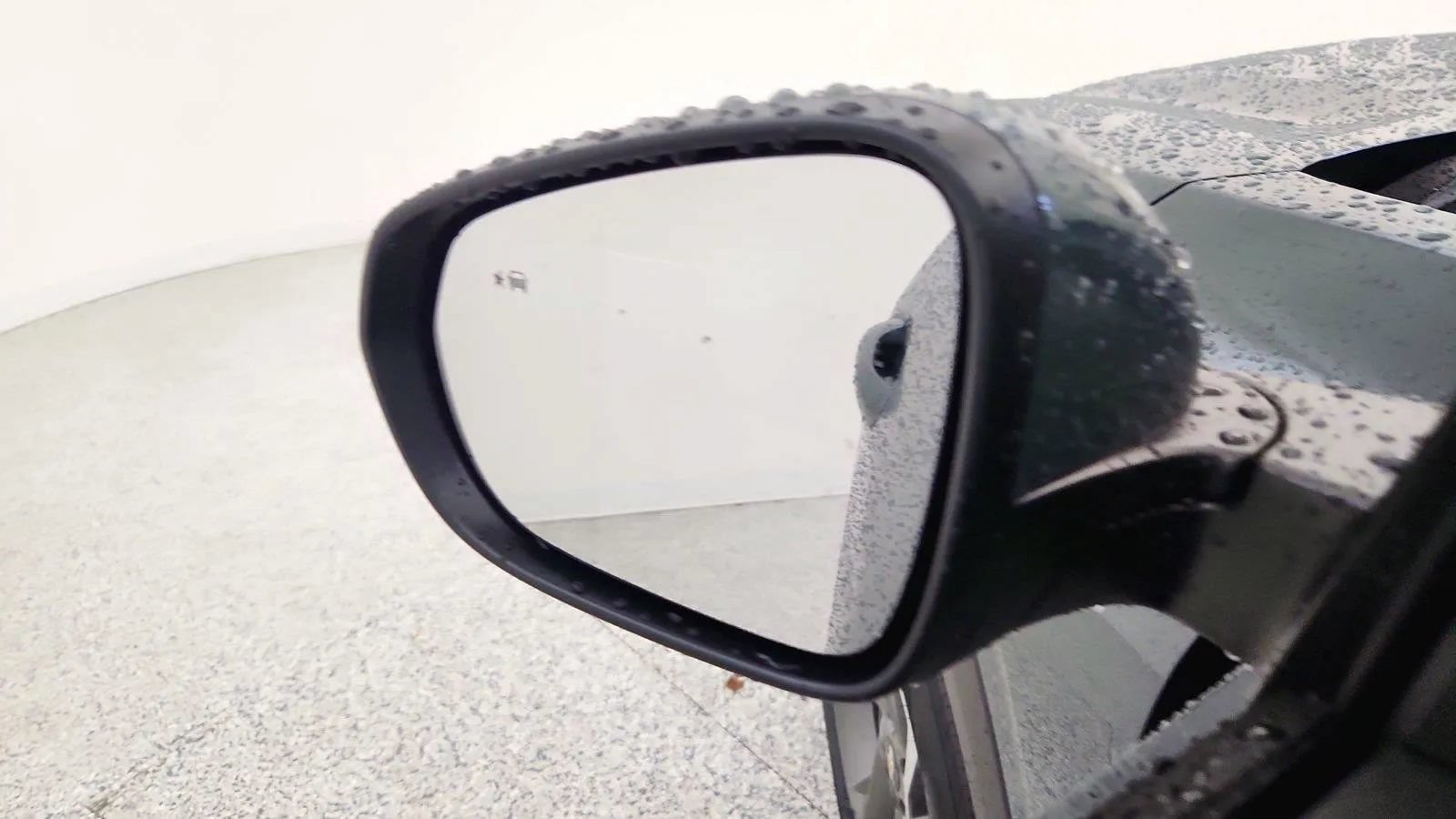 New 2026 Chevrolet Trax LT w/ Sunroof Package FWD image 16