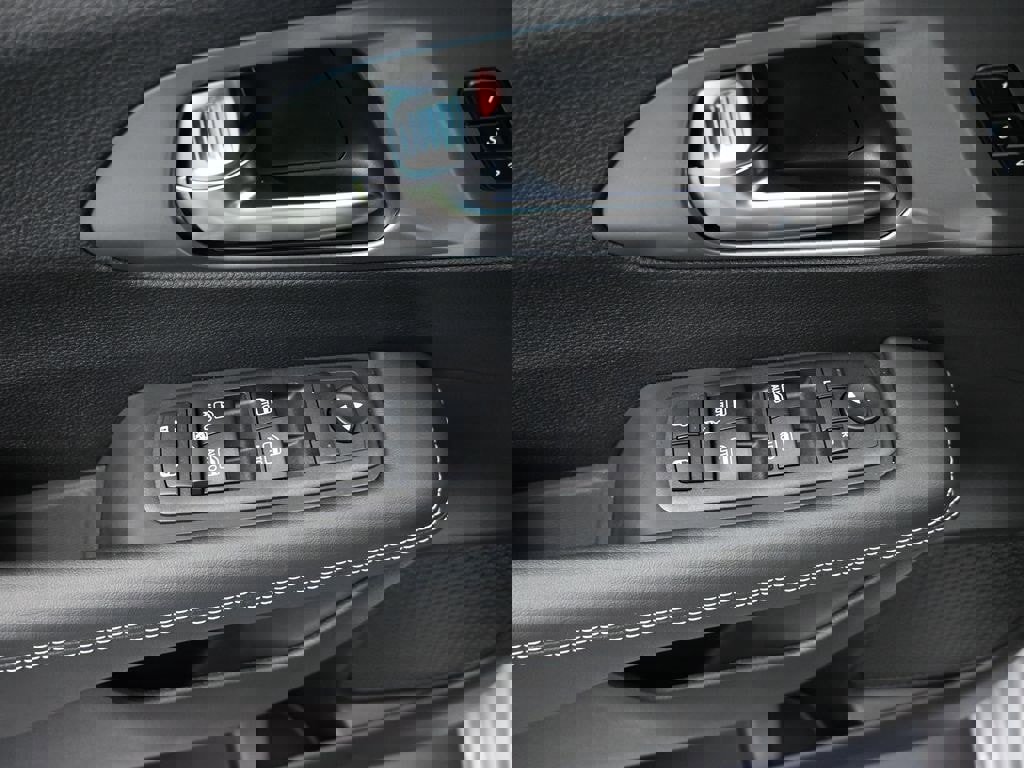 New 2026 Chrysler Pacifica Select image 12