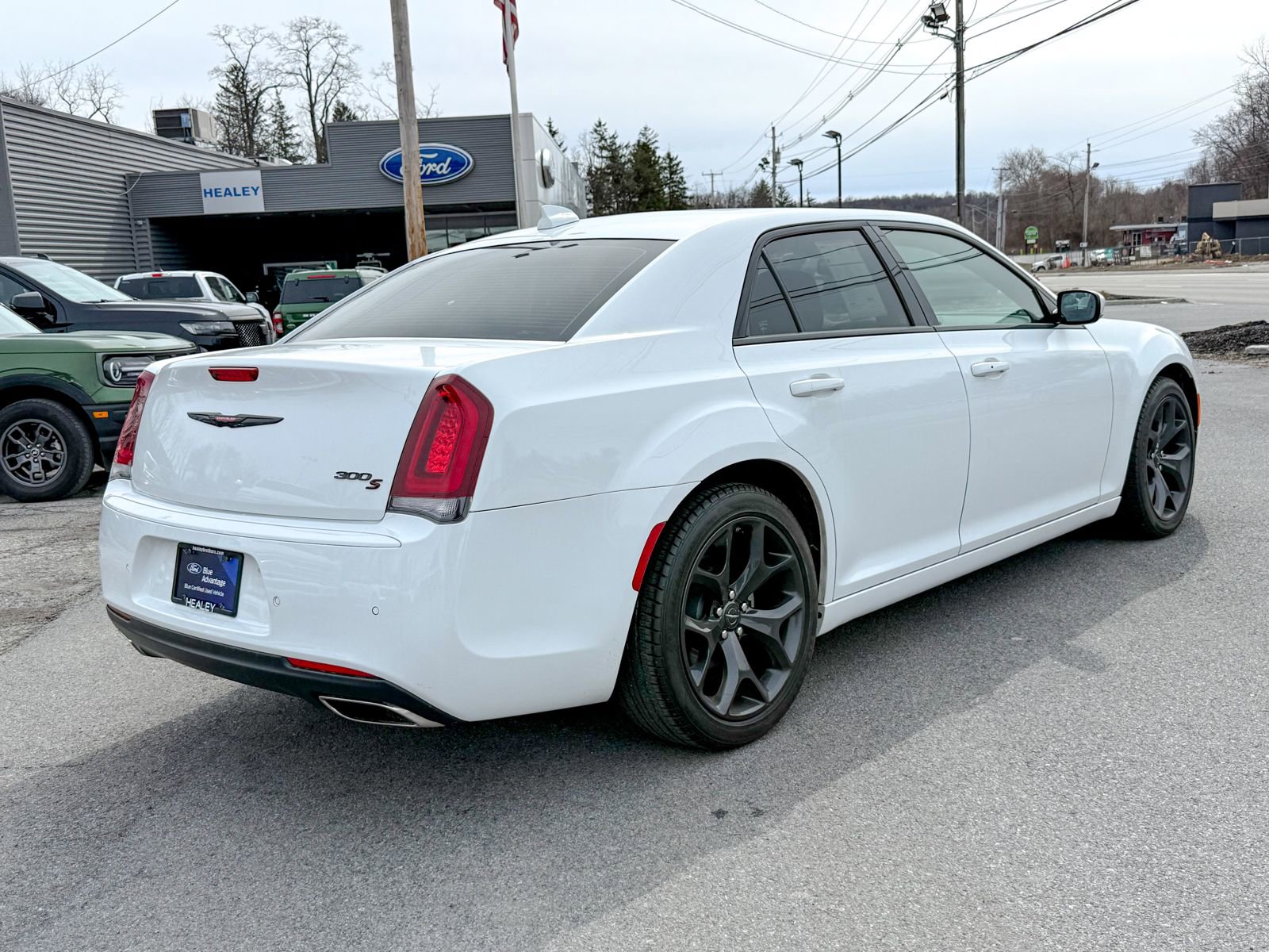 Used 2022 Chrysler 300 S image 6