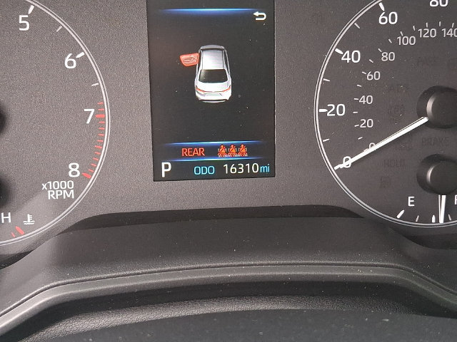 Used 2024 Toyota Corolla LE FWD image 21