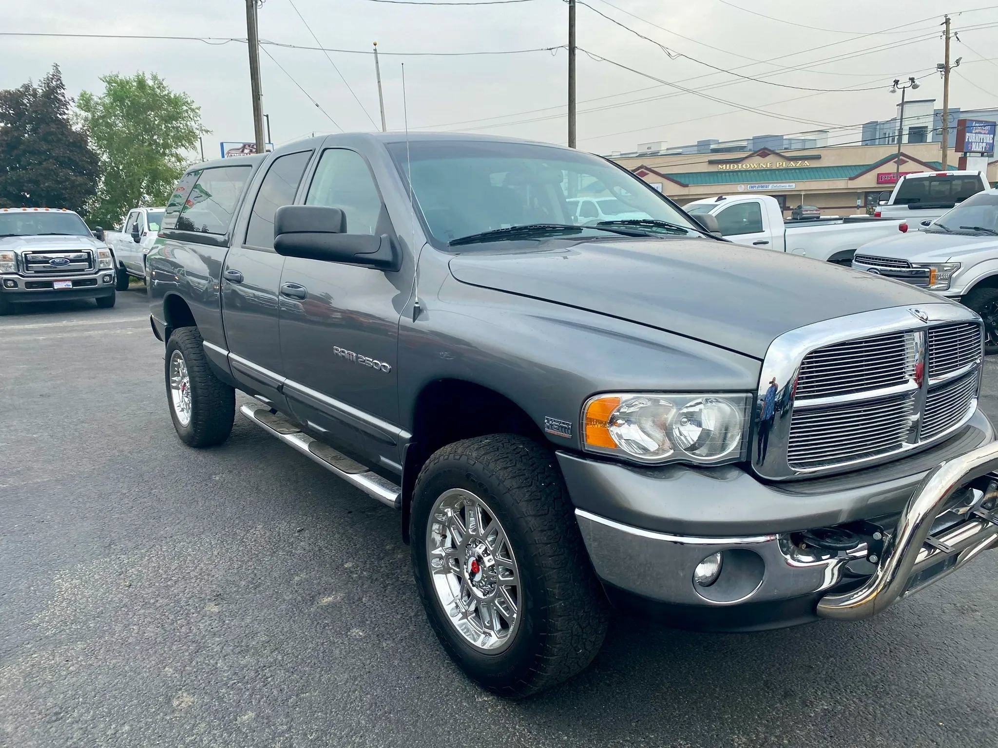 Used 2005 Dodge Ram 2500 Truck SLT w/ Quad Cab Big Horn Value Group AWD/4WD image 2