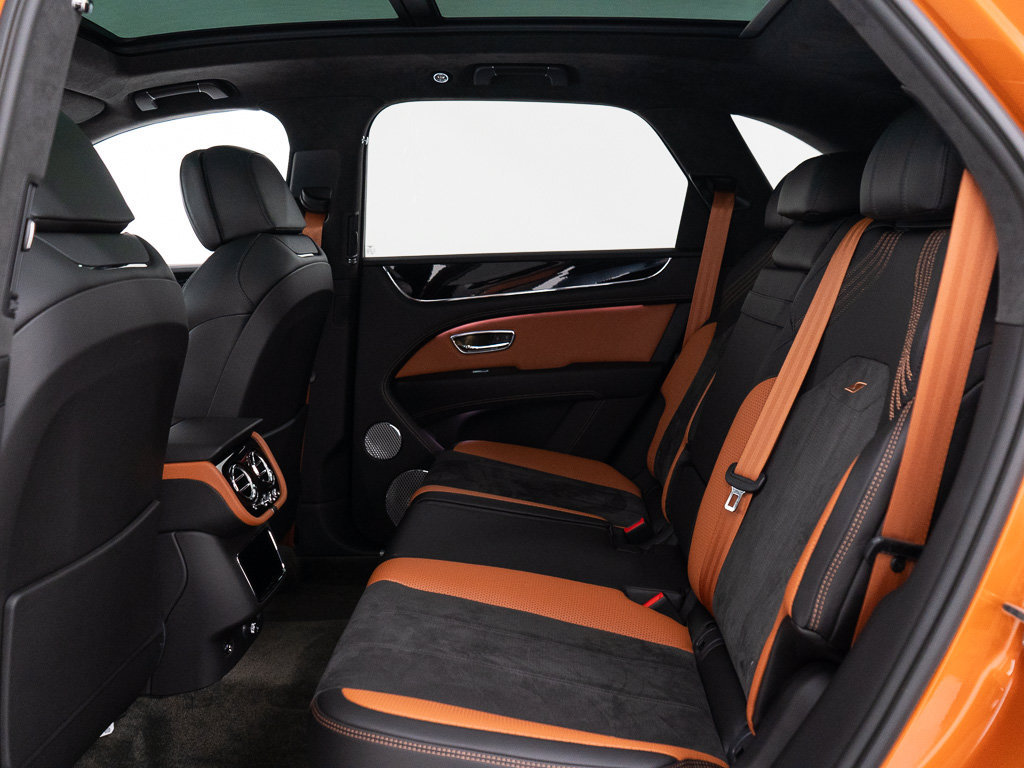 Certified 2022 Bentley Bentayga AWD/4WD image 24