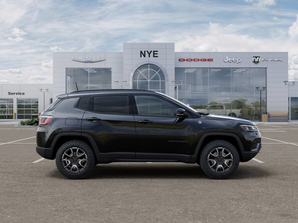 New 2026 Jeep Compass Trailhawk w/ Sun, Sound & Navigation Group AWD/4WD image 22