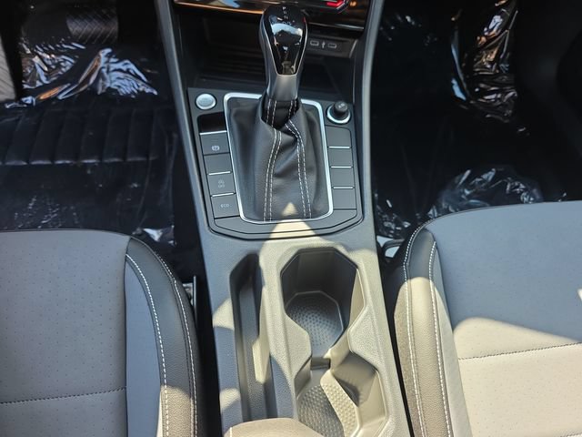 New 2027 Volkswagen Jetta SE FWD image 18