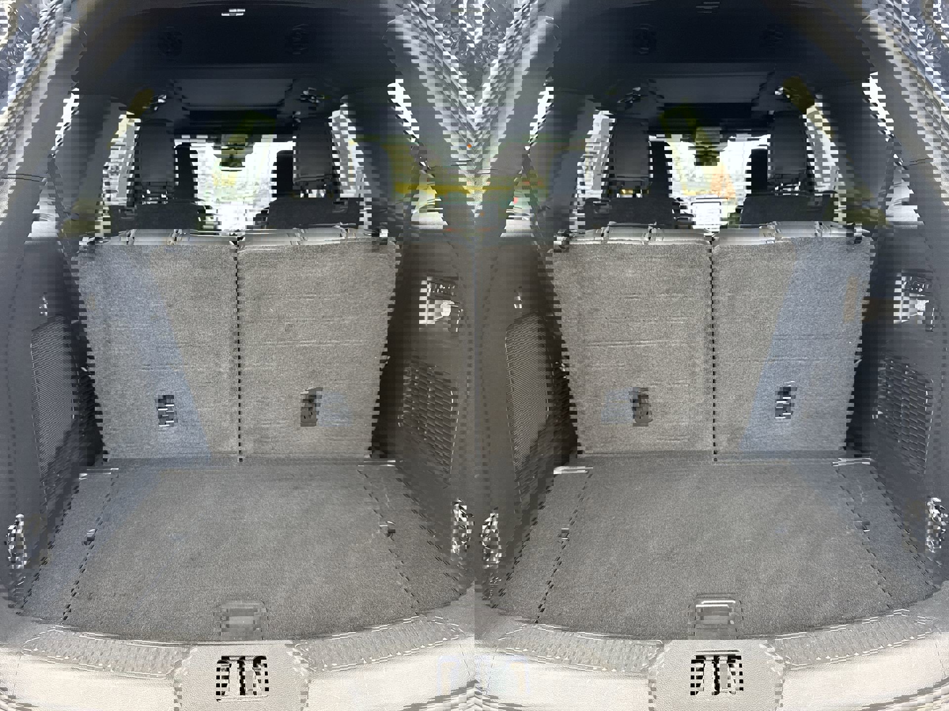 Used 2025 Ford Explorer ST w/ Sun And Sound Package image 25