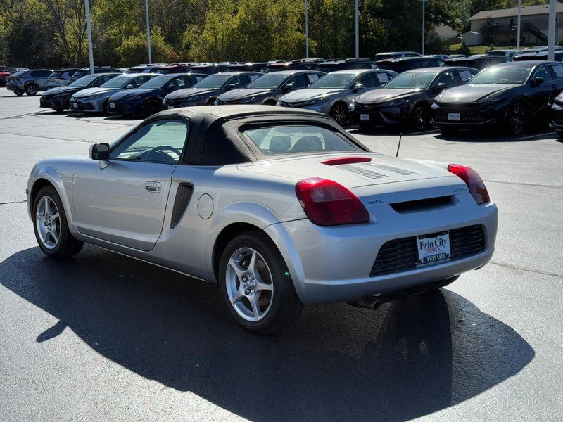 Used 2002 Toyota MR2 image 6