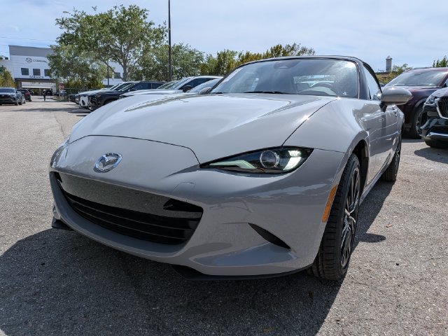 New 2026 MAZDA MX-5 Miata Grand Touring RWD image 9