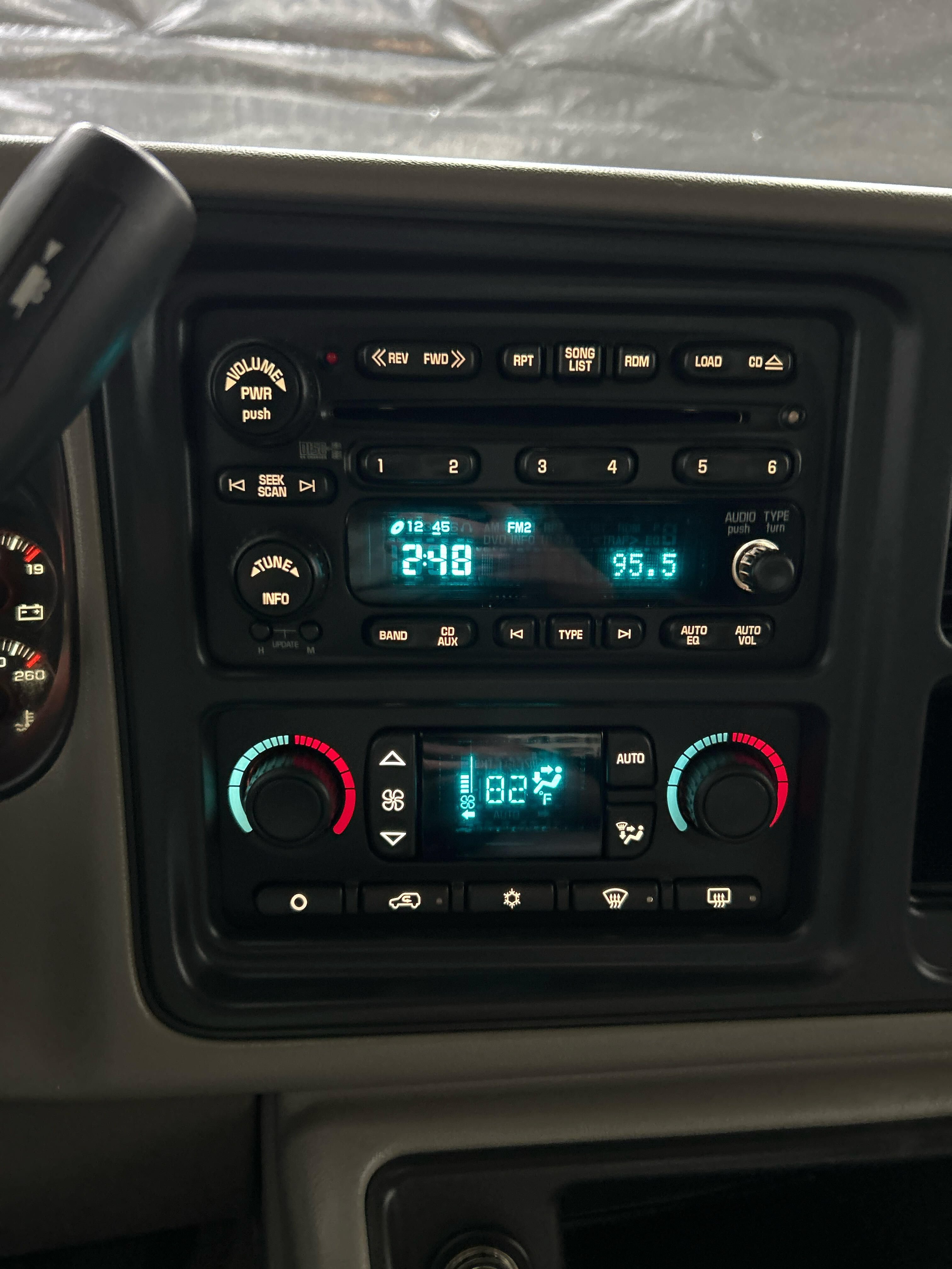 Used 2006 GMC Sierra 1500 SLT w/ Onstar Plus Package RWD image 12