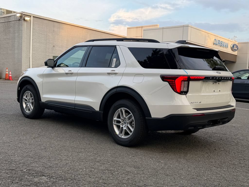 New 2027 Ford Explorer Active AWD/4WD image 4
