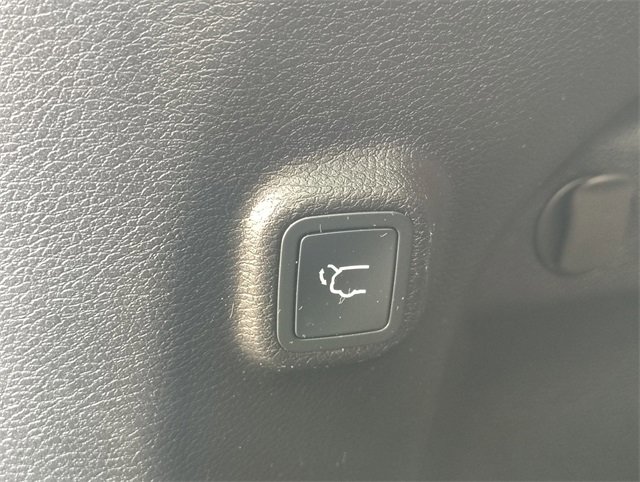 Used 2021 Jeep Cherokee Latitude Lux w/ Comfort/Convenience Group image 32