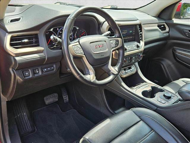 Used 2021 GMC Acadia Denali w/ Denali Technology Package FWD image 9