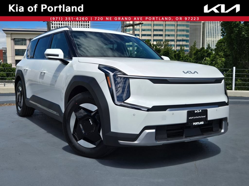 Certified 2024 Kia EV9 Wind AWD/4WD image 1