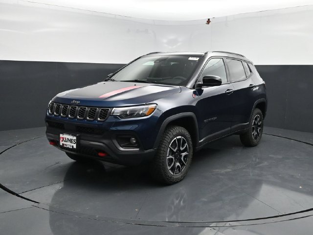 New 2026 Jeep Compass Trailhawk AWD/4WD image 3