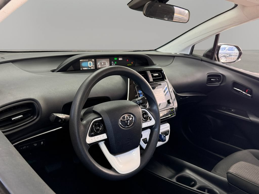 Used 2018 Toyota Prius Two w/ Prius Two Safety Plus Package FWD image 16