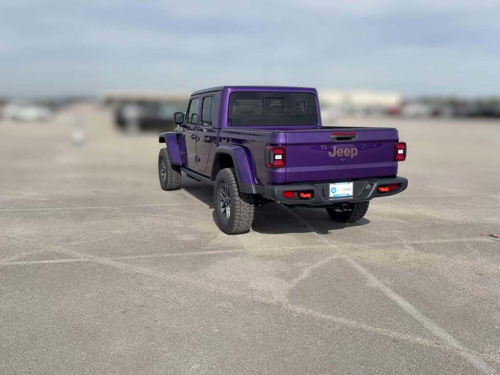 New 2026 Jeep Gladiator Mojave image 9