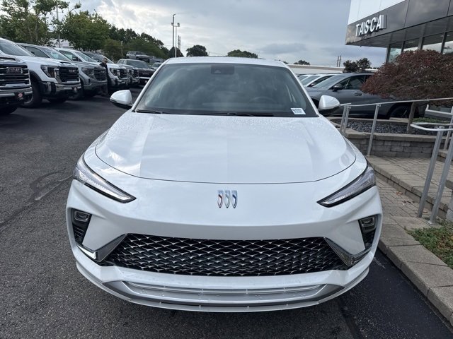 New 2026 Buick Envista Avenir image 2