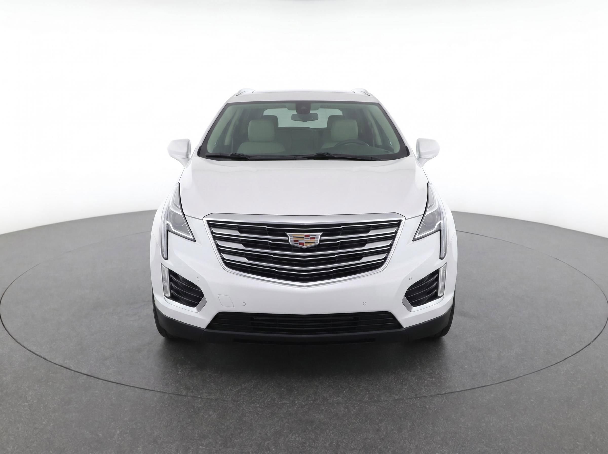Used 2019 Cadillac XT5 Luxury FWD image 5