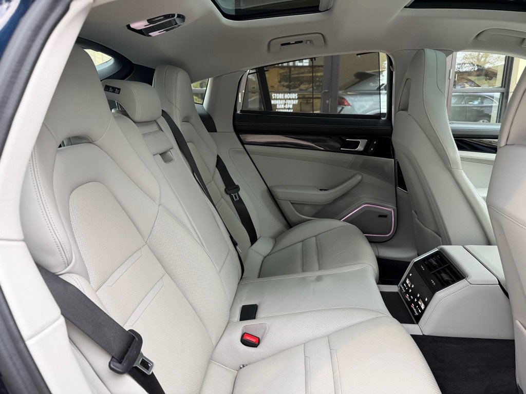 Used 2023 Porsche Panamera 4 Platinum Edition AWD/4WD image 87