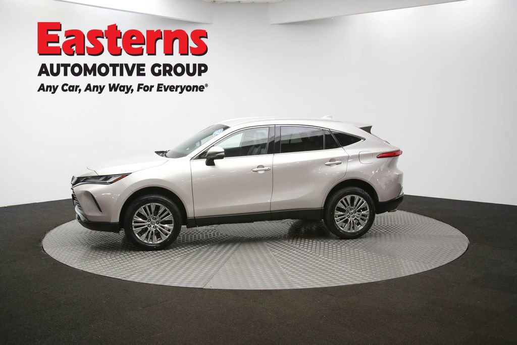 Used 2023 Toyota Venza Limited image 54