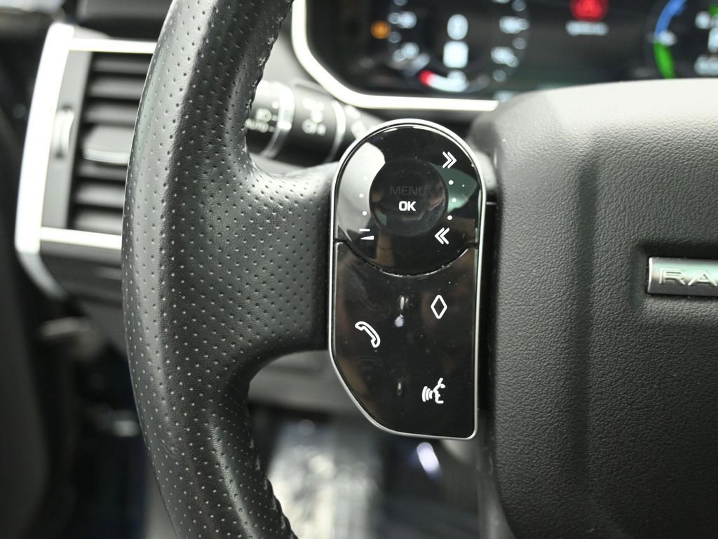Used 2020 Land Rover Range Rover Sport HSE image 12