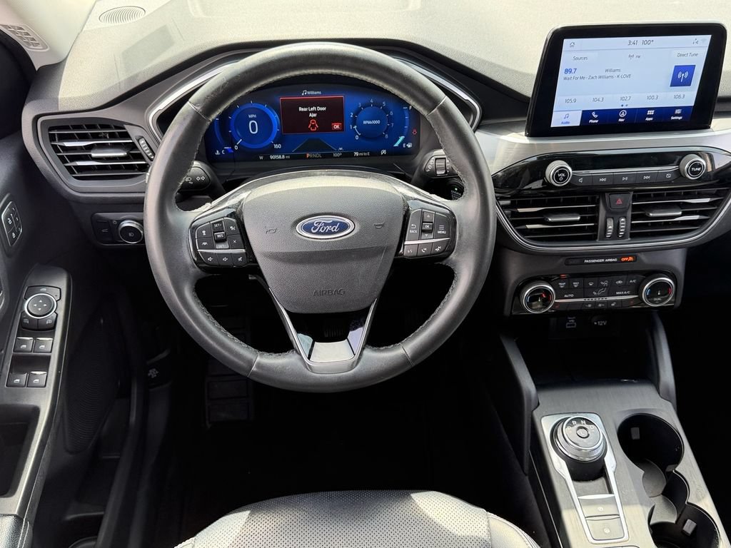 Used 2022 Ford Escape Titanium AWD/4WD image 12