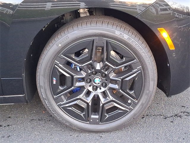 New 2026 BMW iX xDrive60 w/ M Sport Package image 8