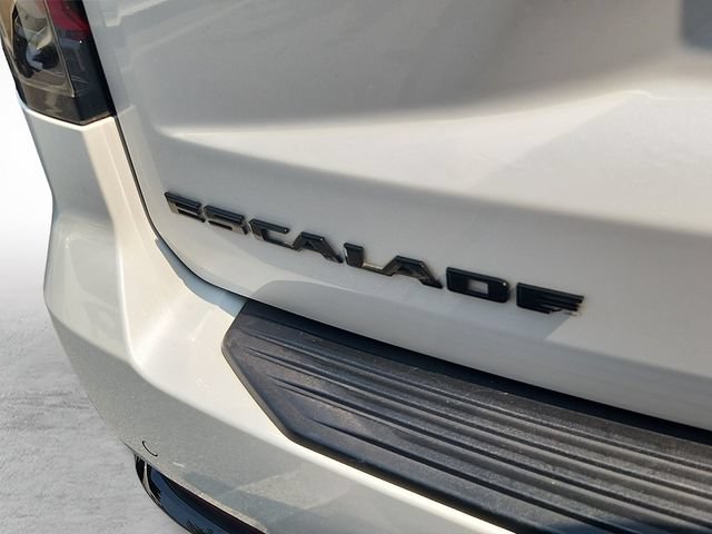Used 2022 Cadillac Escalade ESV Sport w/ Touring Package AWD/4WD image 4